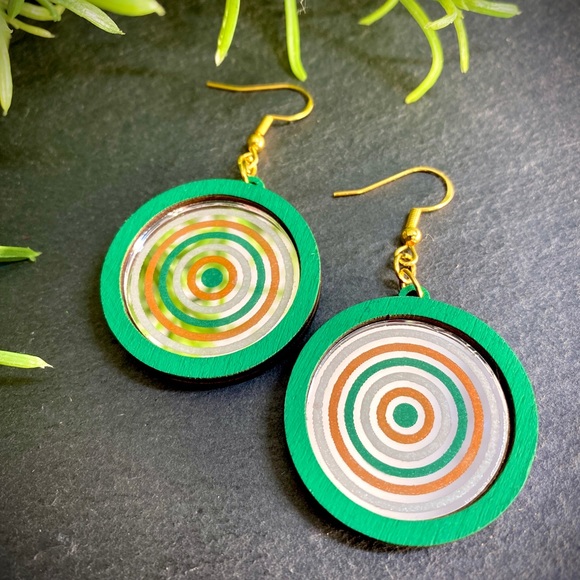 Hand Painted Mirror & Wood Irish Flag Rings St. Patrick’s Day Dangle Earrings - Picture 1 of 1
